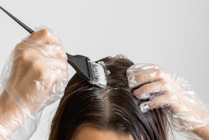 Come fare la ricostruzione dei capelli a casa