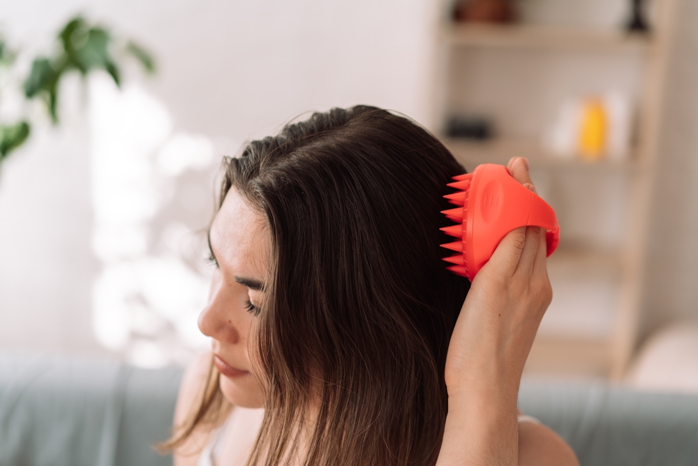 shutterstock_2267092001 Scalp Massage - Benefici